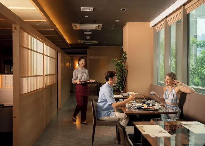 曼谷索拉利亚西铁饭店 酒店 曼谷